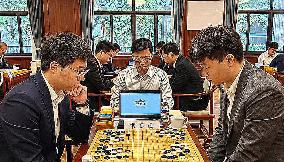 ChessBase Magazine #২২৫: ২৭টি মিনিয়েচার, ১০টি ওপেনিং প্রবন্ধ আর একটি শিরোনাম যেটা ফাইলের সঙ্গে মেলে না