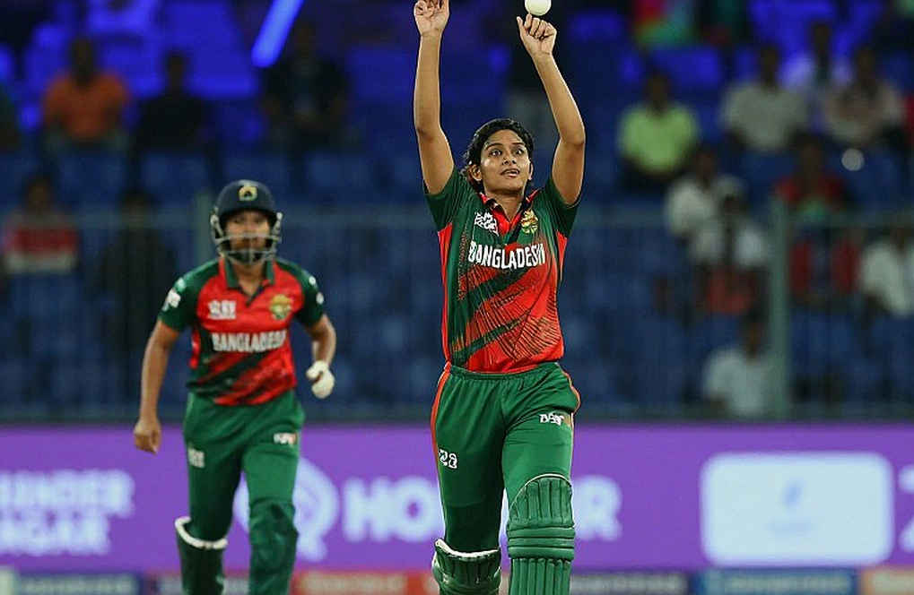 ক্রিকেট সেন্ট্রালের ড্র: ডেভিসের ২৫৩ আর অস্ট্রেলিয়ার ওপেনিং প্রশ্নের অসম ফাঁক